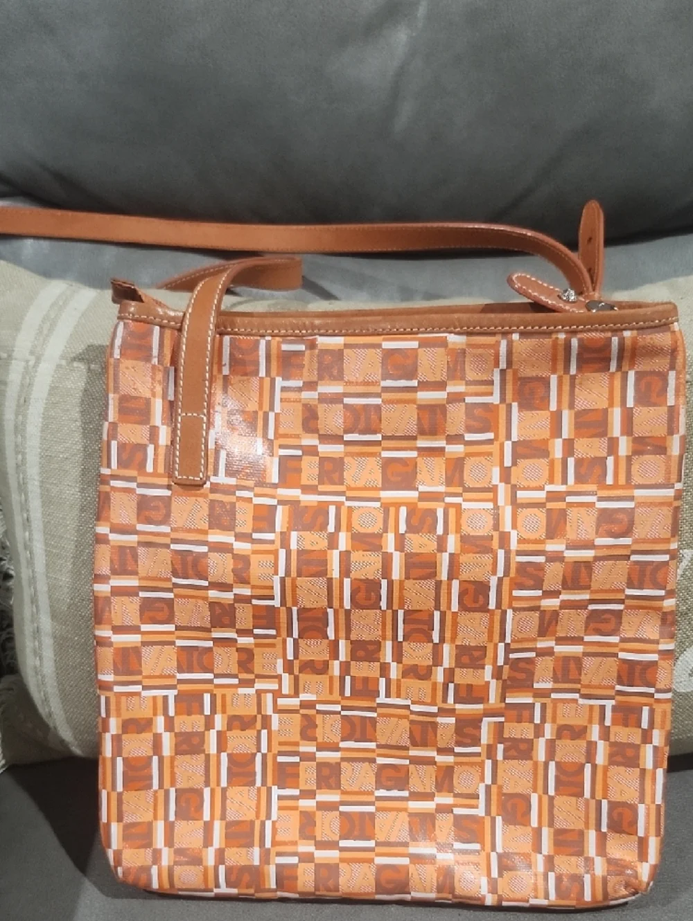 Salvatore Ferragamo Leather Orange And White Crossbody - Picture 3 of 14